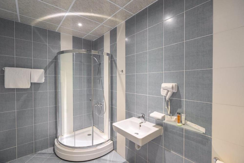Adeo Hotel Sport & Spa Ruse Exterior photo